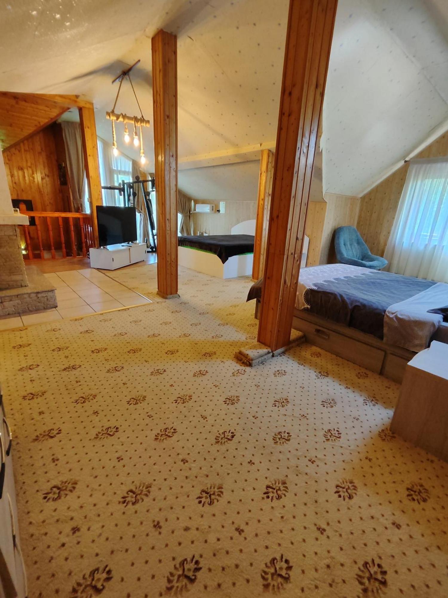 Maxx Lodge Bacău Extérieur photo